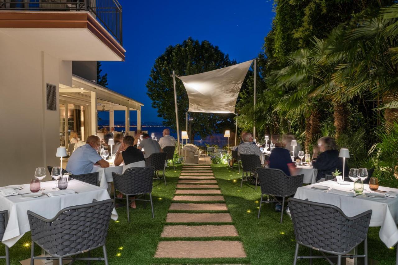 Villa Rosa Hotel Desenzano Desenzano del Garda Bagian luar foto