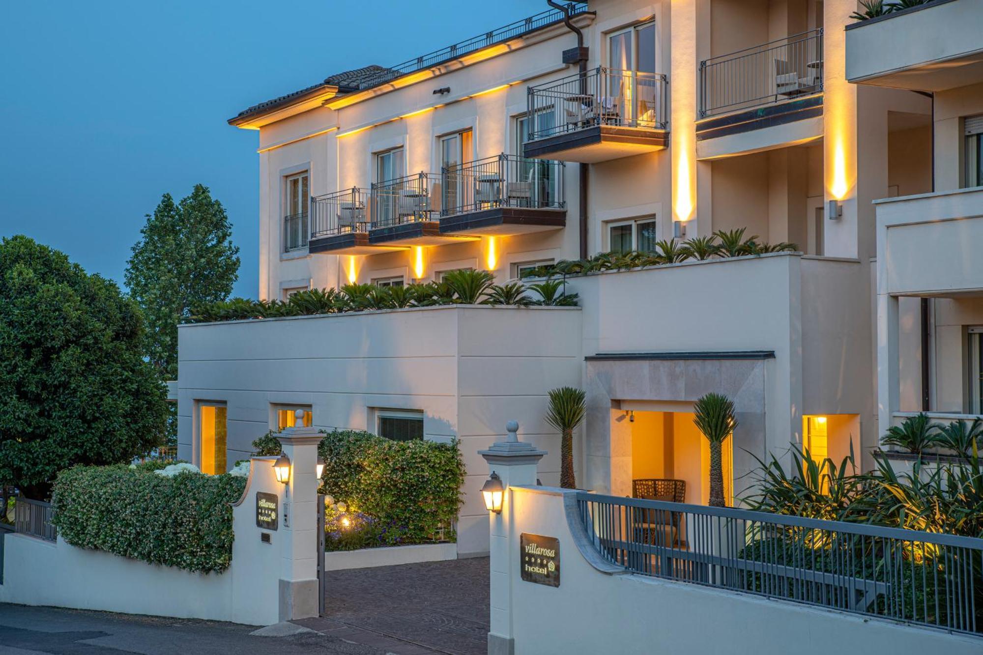 Villa Rosa Hotel Desenzano Desenzano del Garda Bagian luar foto