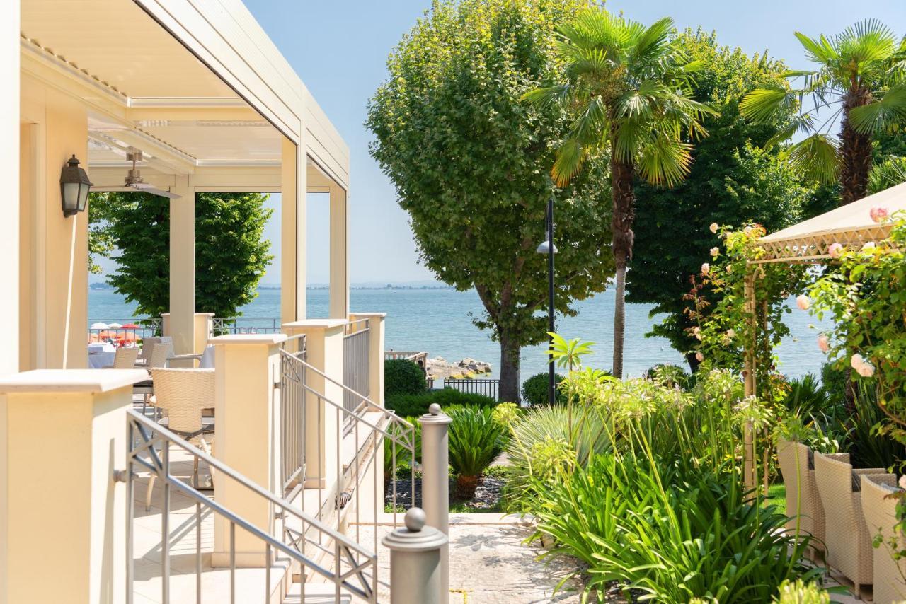 Villa Rosa Hotel Desenzano Desenzano del Garda Bagian luar foto